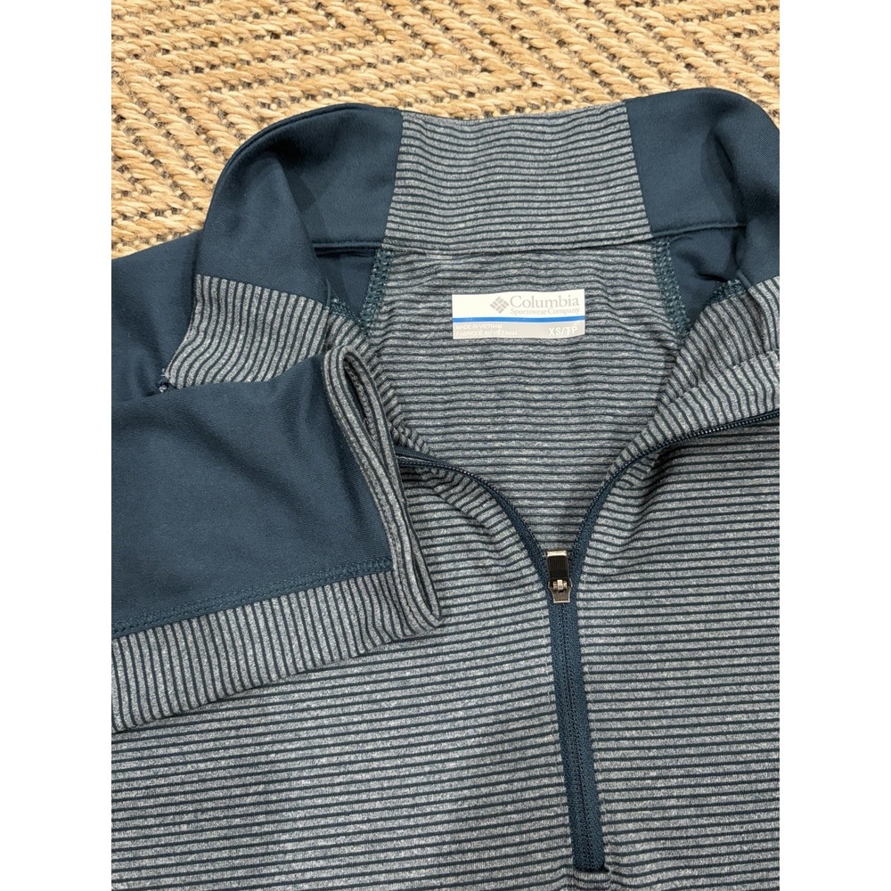 Columbia Women's Pullover Size XS Green (Striped) Omni-Wick Long Sleeve 1/4 Zip‎